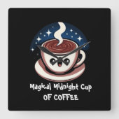 Magical Midnight Cup Of Coffee  Quadratische Wanduhr (Vorderseite)