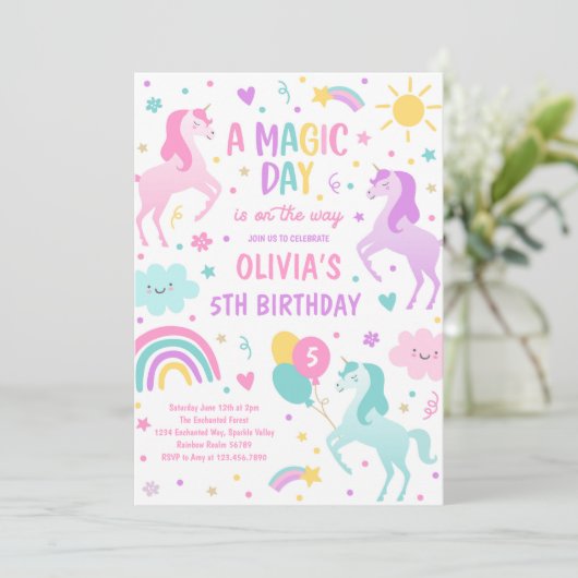Magical Pastel Unicorn Rainbow Birthday Party Einladung (Stehend Vorderseite)