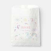 Magical Pastel Unicorn Rainbow Birthday Party Geschenktütchen (Vorderseite)