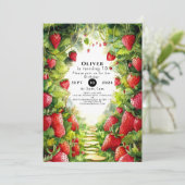 Magical Sweet Simple Strawberry Birthday Einladung (Stehend Vorderseite)
