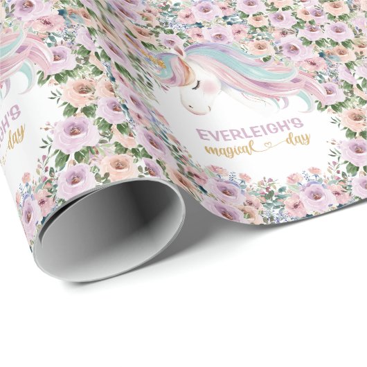 Magical Unicorn Purple Flower 1st birthday Geschenkpapier (Rolleneckpunkt)