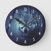 Magical Wild Wolf mit Phantastischen blauen Augen Runde Wanduhr (Vorderseite)