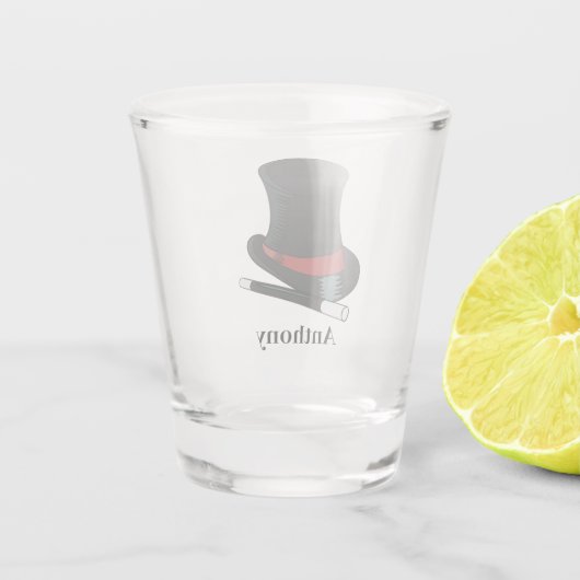 Magicians Hat and Magic Wand Personalisiert Schnapsglas (Rückseite)