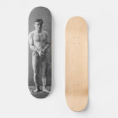 Magier Harry Houdini stehend in den Ketten Skateboard (Vorderseite)