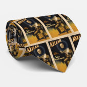 Magier Harry Kellar - Selbstenthauptungs-Trick Krawatte (Gerollt)