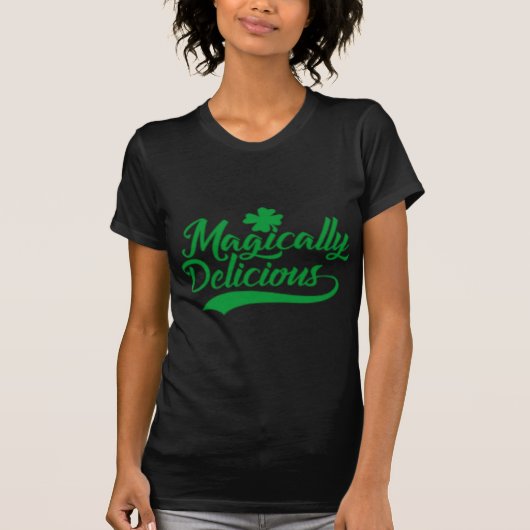 Magisch köstlicher St. Patrick's Day T-Shirt (Vorderseite)
