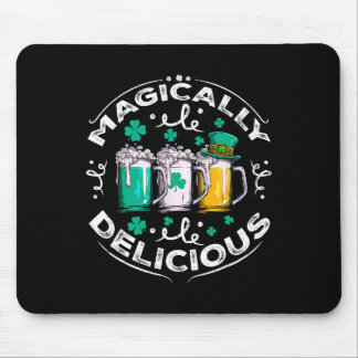 Magisch leckere St. Patricks Day Biertrinken  Mousepad