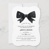 Magische Black Coquette Bow Graduation Party Einladung (Vorderseite)