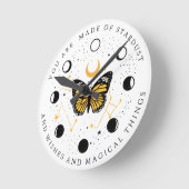 Magische Dinge Runde Wanduhr (Winkel)