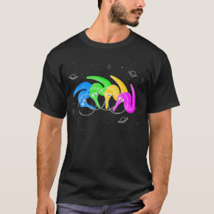 Magische Fuzzy Worms an einer Kette im Weltraumpul T-Shirt