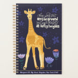 Magische Giraffe Planer<br><div class="desc">Aus der pulsierenden,  skandinavischen Folk Art Collection "Magic Giraffes",  dem typografischen Blumenplaner "Behalt Deine Füße auf dem Boden und Deine Gedanken auf den Höhen" mit einem eigenen Textabschnitt für die Adresse auf dem Cover.</div>