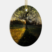 Magische Glühwürmchen, traumhafte Landschaft Keramik Ornament (Rechts)