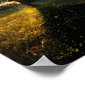 Magische Glühwürmchen, traumhafte Landschaft Poster (Ecke)