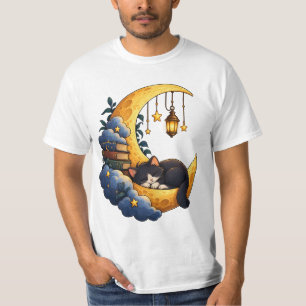 Magische Halbmondkatze – Himmlischer Nachttraum  T-Shirt