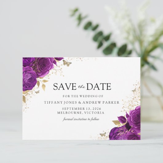 Magische Lila Violetenszene Rose Hochzeit der Blüt Save The Date (Stehend Vorderseite)