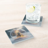 Magische Weihnachtsschneeglobe mit leuchtendem Bau Glasuntersetzer (Schrägansicht)