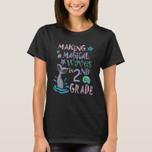 Magische Wellen in der 2. Klasse erzeugen Niedlich T-Shirt