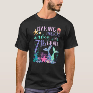 Magische Wellen in der 7. T-Shirt