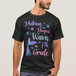 Magische Wellen in der 7. T-Shirt