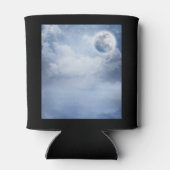 Magischer blauer Himmel mit flatternden Schwänen Dosenkühler (Rückseite)