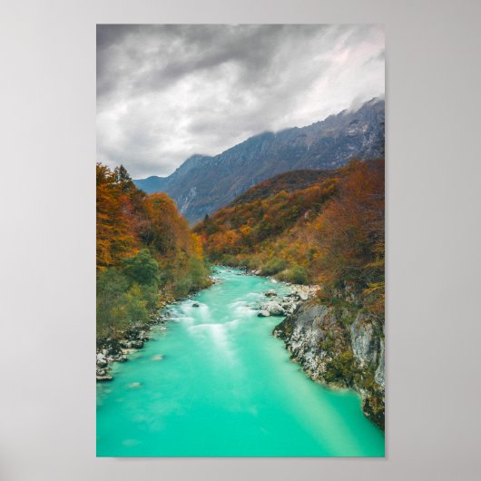Magischer Fluss Soča bewölkt Herbsttag Slowenien Poster (Vorne)