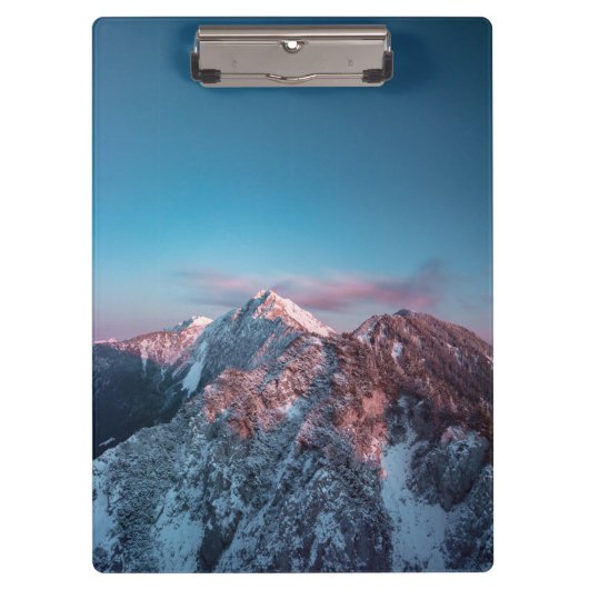 Magischer Himmel über dem Berg Storžič, Slowenien Klemmbrett (Vorderseite)