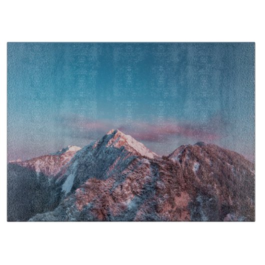 Magischer Himmel über dem Berg Storžič, Slowenien Schneidebrett (Vorderseite)