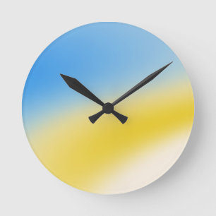 Magischer Hintergrundname Personalisiert  Runde Wanduhr