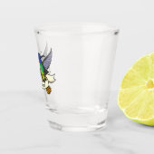 Magischer Nektar Niedliche Hummingbirds Holding Ri Schnapsglas (Rechts)
