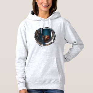 Magischer Santa erhebt sich aus der schneebedeckte Hoodie