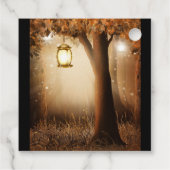 Magischer Wald mit Lichtern Geschenkanhänger (Rückseite)