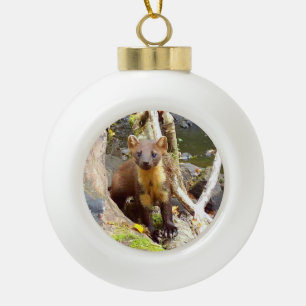 Magischer Wald mit Marder - Wildszene ruhig Keramik Kugel-Ornament