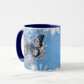 Magischer Winterschmetterling mit Schneeflocken Tasse (Vorderseite Links)