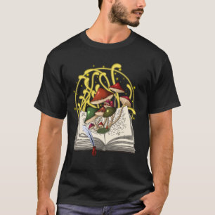 Magisches Buch der Pilze T-Shirt