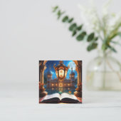 Magisches Buch in einer geheimnisvollen utopischen Quadratische Visitenkarte (Stehend Vorderseite)