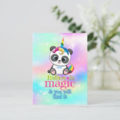 Magisches Einhorn-Panda auf Regenbogenuntergrund Postkarte (Stehend Vorderseite)