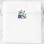 Magisches Fantasy-Schloss und fröhlicher Fox Quadratischer Aufkleber (Tasche)