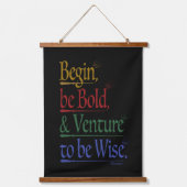 Magisches Horace Zitat Schwarzes Holz Topped Tapes Wandteppich Mit Holzrahmen (Vorderseite)