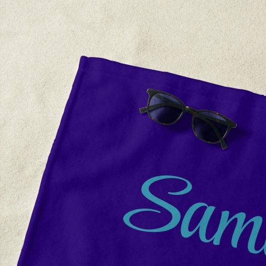 Magisches Pony in Lila und Aquamarin mit Individue Strandtuch (Beispiel)