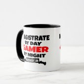 Magistrat Gamer Tasse (Vorderseite Links)