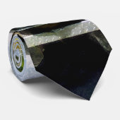 Magnete, Schläuche und ein Helm Krawatte (Gerollt)