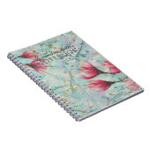 Magnolia-Blume auf Vintagem zerkleinerten Papier k Notizblock (Rechte Seite)