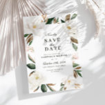 Magnolia-Blumenkarte Save the Date<br><div class="desc">Schönes Blumenkreidedesign mit magnolischen Aquarellfarben-Blume und Rottext</div>