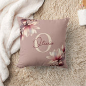Magnolia Blush Monogram Kissen (Decke)