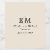 Magnolia Cream Modern Wedding Typografy Weinetikett (Einzelnes Label)