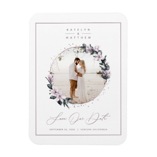 Magnolia Floral & Mauve Circle Foto Save The Date Magnet (Vertikal)