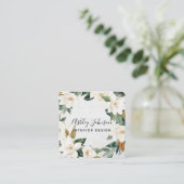 Magnolia Greenery Wreath Script Typografy Square Quadratische Visitenkarte (Stehend Vorderseite)