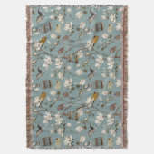 Magnolia Grove with Owls in Duck egg blue Decke (Vorderseite Vertikal)
