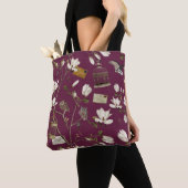 Magnolia Grove with Owls in Mulberry Red Tasche (Von Nahem)
