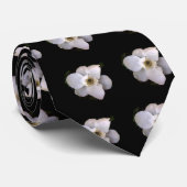 Magnolia Krawatte (Gerollt)